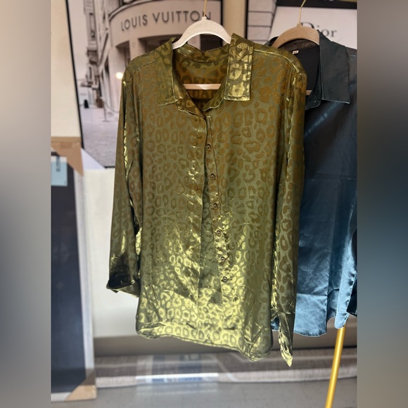 Bundle of button up shirts - Picture 4 of 6